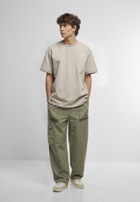 Urban Classics CUFF - Pamata T-krekls - cloud