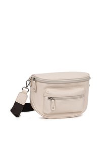 Borsa a tracolla in pelle beige con una forma arrotondata. Presenta una tasca frontale con zip, una tracolla regolabile e una texture liscia.