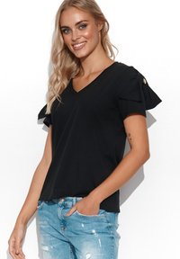 Makadamia T-SHIRT BASIC - T-shirt z nadrukiem