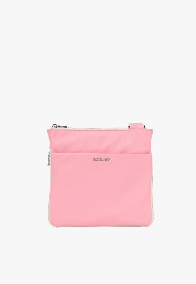 Borsa a tracolla in nylon rosa con chiusura a zip, caratterizzata da un logo argentato, texture liscia e un bordo bianco a contrasto.
