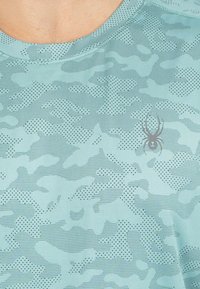 Spyder CAMOUFLAGE - Sports T-shirts - green