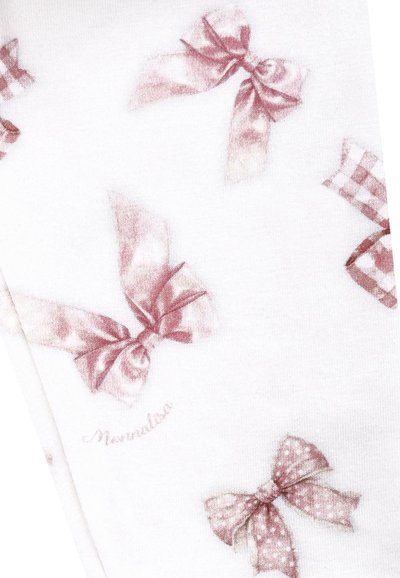 Witte stof met roze strikken in verschillende patronen, waaronder effen en geruite ontwerpen. Zachte textuur, speels en decoratief.