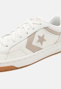 Converse PRO BLAZE CLASSIC UNISEX - Sapatilhas - vintage white/papyrus/egret