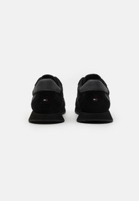 Tommy Hilfiger Sneakers basse - black