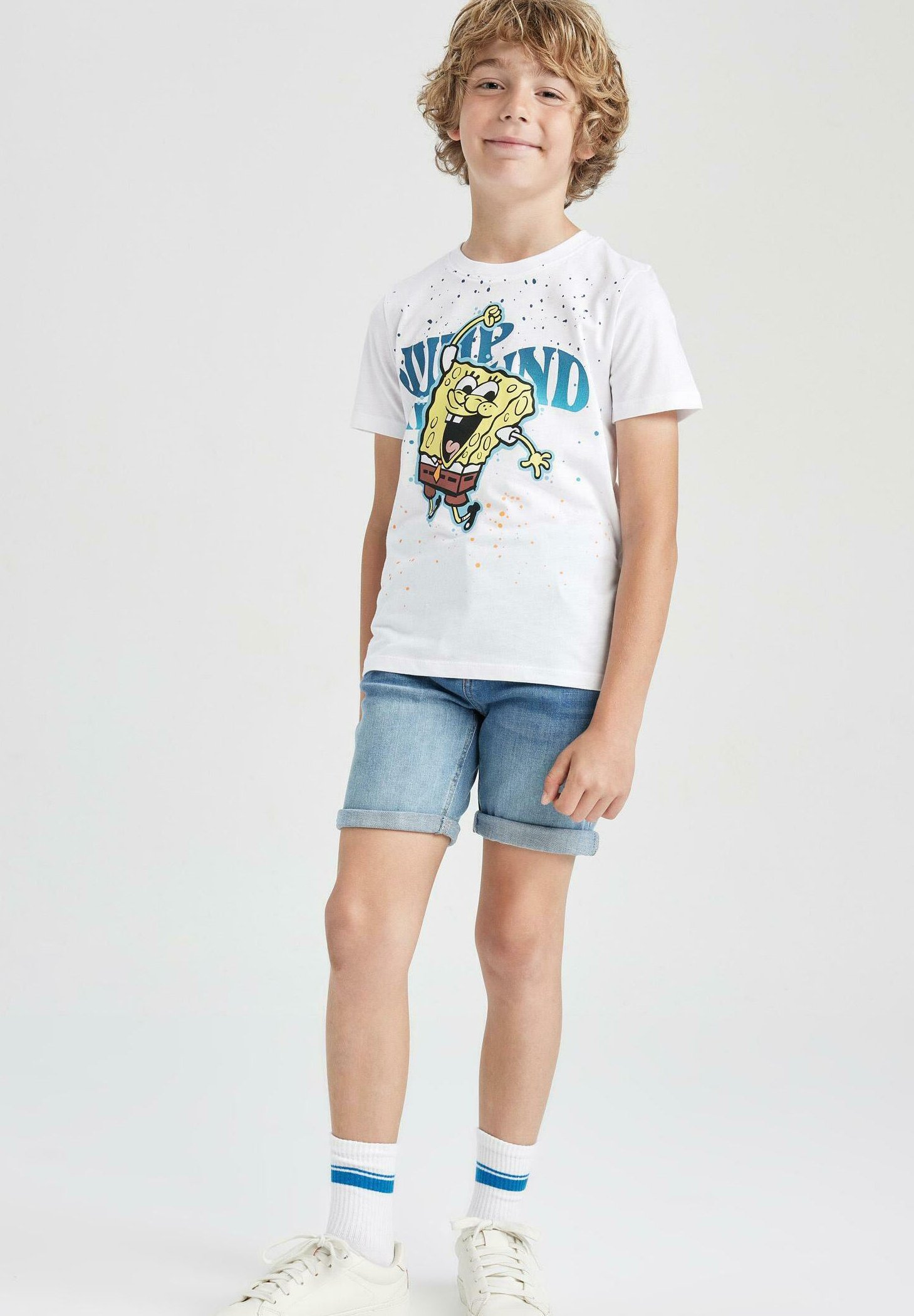 DeFacto C3331a8 T-Shirt Per Bambini E Ragazzi - Cotone Comodo E Resistente