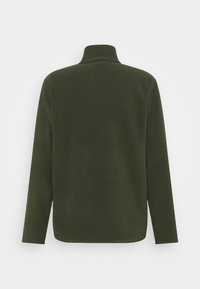 Pullover in felpa verde scuro con maniche lunghe e collo alto, mostrato dal retro su uno sfondo bianco uniforme.