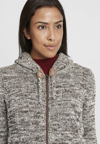 Oxmo OXPHILADELPHIA - Chaqueta de punto - coffee bea