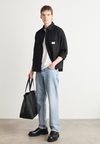 Thumbnail Image 3