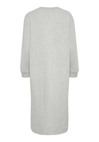 Hellgraues, knielanges Kleid aus weichem, strukturiertem Stoff. Verfügt über einen runden Halsausschnitt und Dreiviertelärmel mit lockerer Passform.