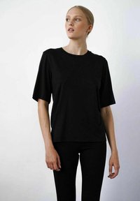 RESIDUS BOTTAS  - T-shirts basic - black