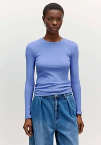 EDITED INOA - Longsleeve - blau