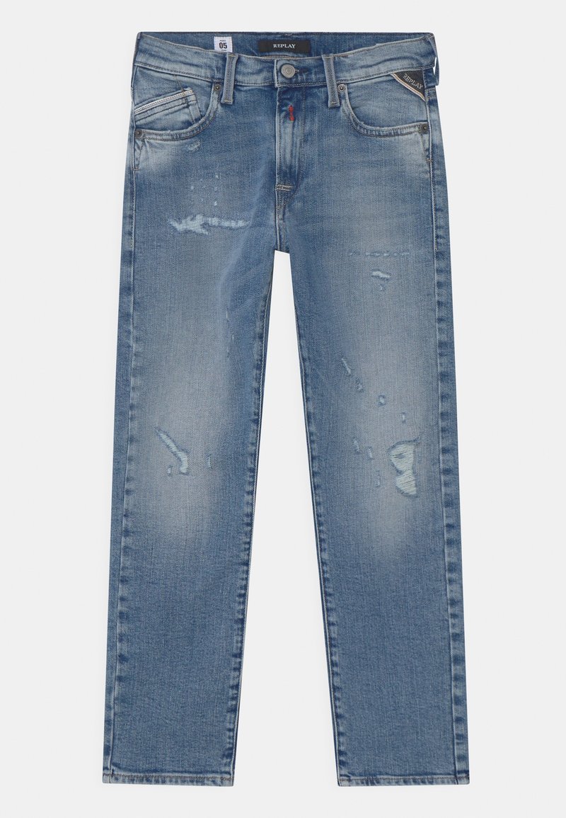 Jasnoniebieskie dżinsy z prostym krojem, z efektem przetarcia, zniszczonym wyglądem i wybledniętymi miejscami. Zawierają przednie kieszenie oraz naszywkę z logo.