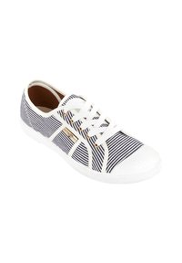 Sneaker in tela a righe blu navy e bianco, con lacci bianchi, puntale in gomma e dettagli dorati sugli occhielli, caratterizzata da una superficie testurizzata.