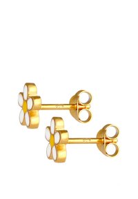 Orecchini a bottone color oro a forma di margherite, con petali in smalto bianco e un centro giallo, fissati con chiusure a spinta.