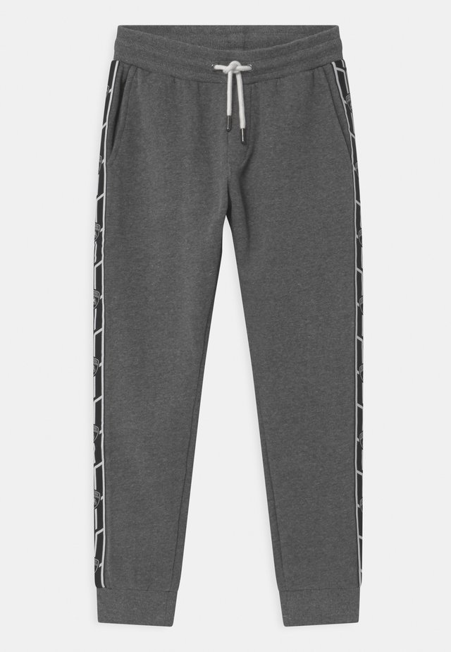 SHIELD TAPE - Pantalon de survêtement - grey estoque