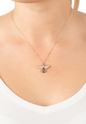 Necklace - color or