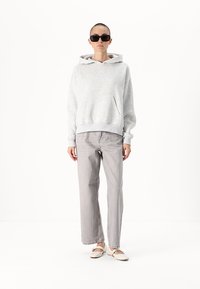 Gina Tricot Petite BASIC ORIGINAL HOODIE - Športni pulover - grey melange