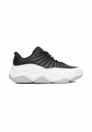 Shaq, SHAQ BASKETBALL SHOES BOY WHITE 5907964135111 - Baskets basses - white