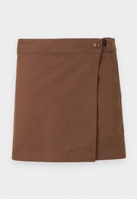 Vybráno, timber brown