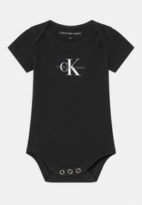 Unselected, ck black