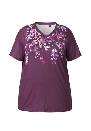 Lila Sport-T-Shirt mit floralen Mustern in Pink und Weiß, V-Ausschnitt, kurzen Ärmeln und weicher, glatter Textur.