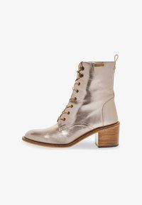 No seleccionado, gold