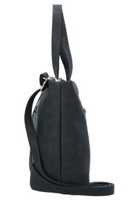 Schwarze Handtasche aus strukturiertem Material mit einer strukturierten Form, ausgestattet mit einem oberen Griff und einem langen, verstellbaren Träger.