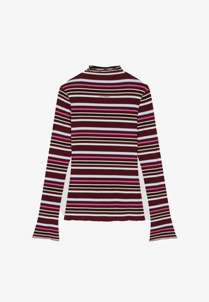 Langärmliges Oberteil mit einem hohen Kragen, in maroon, rosa und weißen horizontalen Streifen. Weicher, gerippter Stoff mit ausladenden Ärmelabschlüssen.