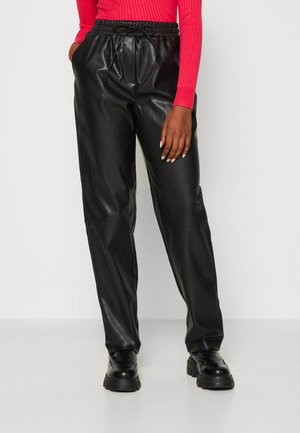 Pieces PCSELMA TAPERED PANT - Παντελόνι - black