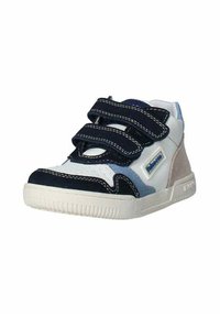 Sneaker per bambini blu e bianco con cinturini in Velcro, materiali in suede e pelle, dettagli perforati e suola in gomma testurizzata.