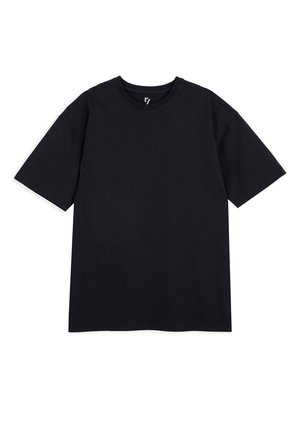- T-shirt basic