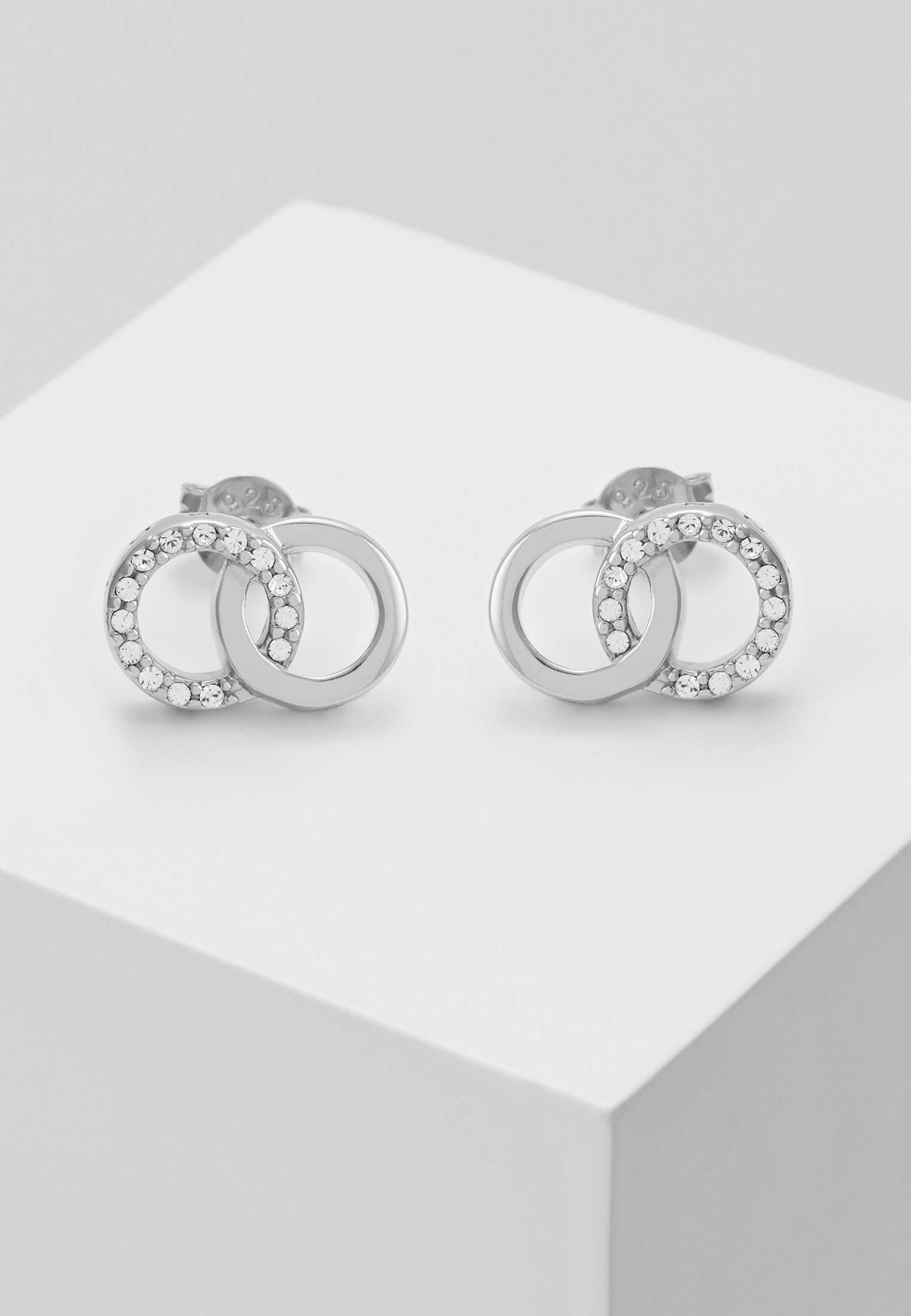 Olivia Burton Interlink Earrings 2025