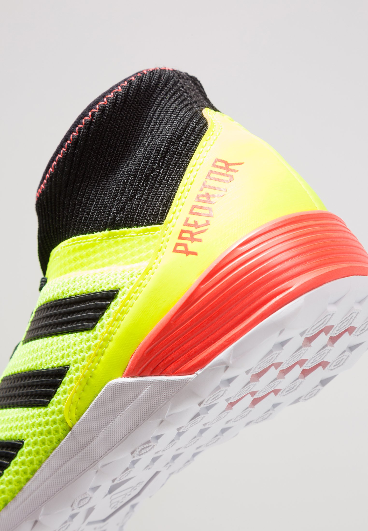 adidas performance predator tango 18.3