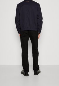 GANT Lehká bunda - dark blue