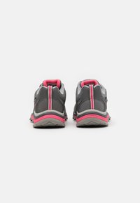 HI-TEC STINGER WP WOMENS - Hikingschuh - graffute/chiaccio/pink
