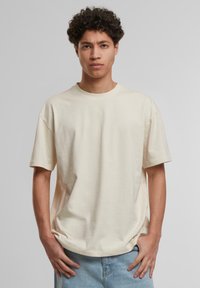 Urban Classics LOOSE TEE - T-shirts - whitesand