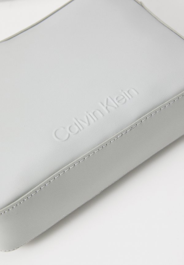 LOGO CAMERA BAG - Cross body bag - mirage gray4