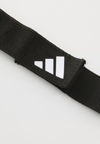 Thumbnail Image 4
