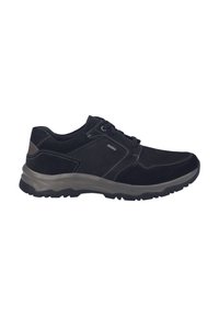 Sneaker in suede nero con accenti grigi, suola in gomma testurizzata, cuciture a contrasto e design con lacci. Forma elegante con colletto imbottito.