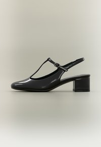 Επιλέχθηκε, black