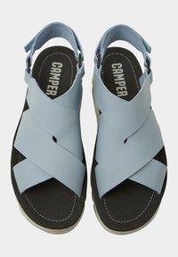 Camper ORUGA UP - Sandalias con plataforma - hellblau