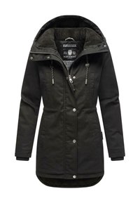 Parka noire avec une capuche bordée de fourrure, fermeture éclair et boutons-pression à l'avant, poches latérales et poignets côtelés. Texture extérieure lisse.