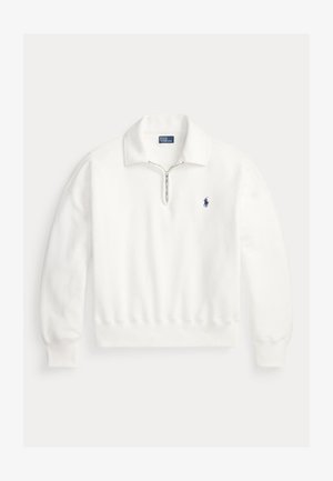 Sudadera blanca de manga larga con cremallera parcial y cuello abierto, con pequeño logo de Polo Ralph Lauren en azul marino en el lado izquierdo del pecho.