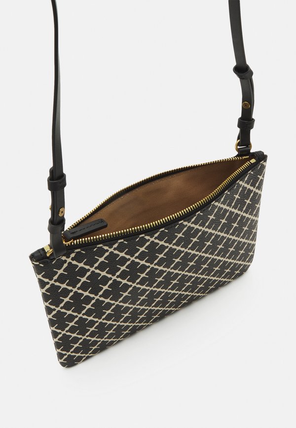 IVY  - Cross body bag4