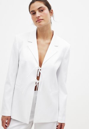 REGULAR STRUCTURED FRONT - Lühike jakk - white