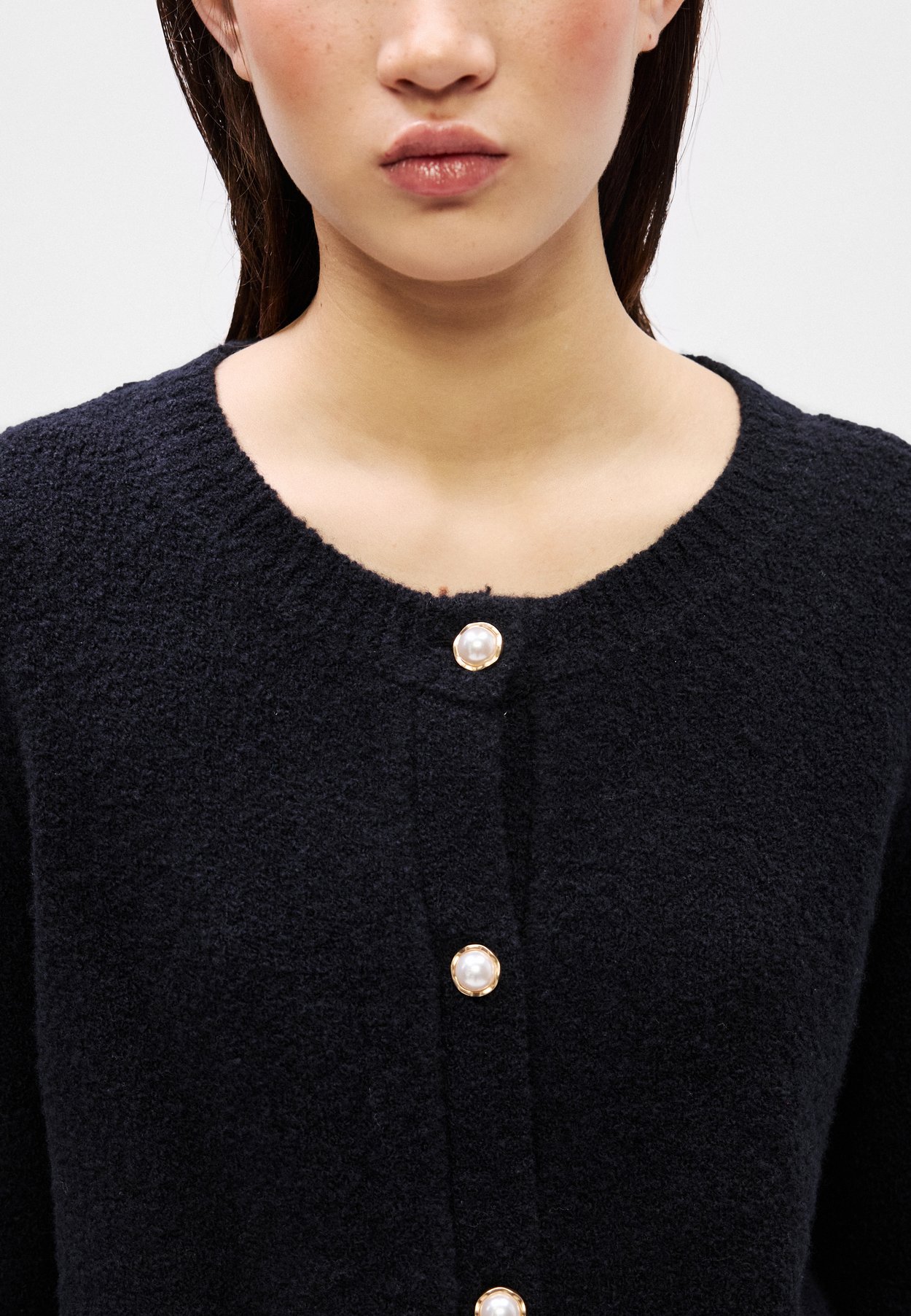 C NECK CARDIGAN