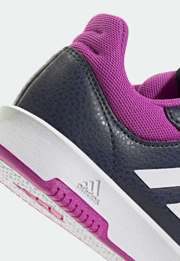 TENSAUR SPORT 2.0 UNISEX – Trainingsschuh