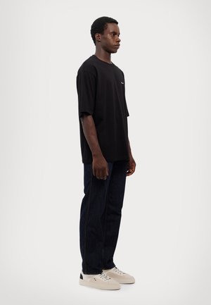 BOXY - T-shirt basique - black