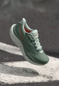 Saucony TRIUMPH 23 - Maanteejooksu jalatsid - iceberg/aloe