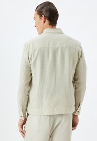 Koton Let jakke / Sommerjakker - beige